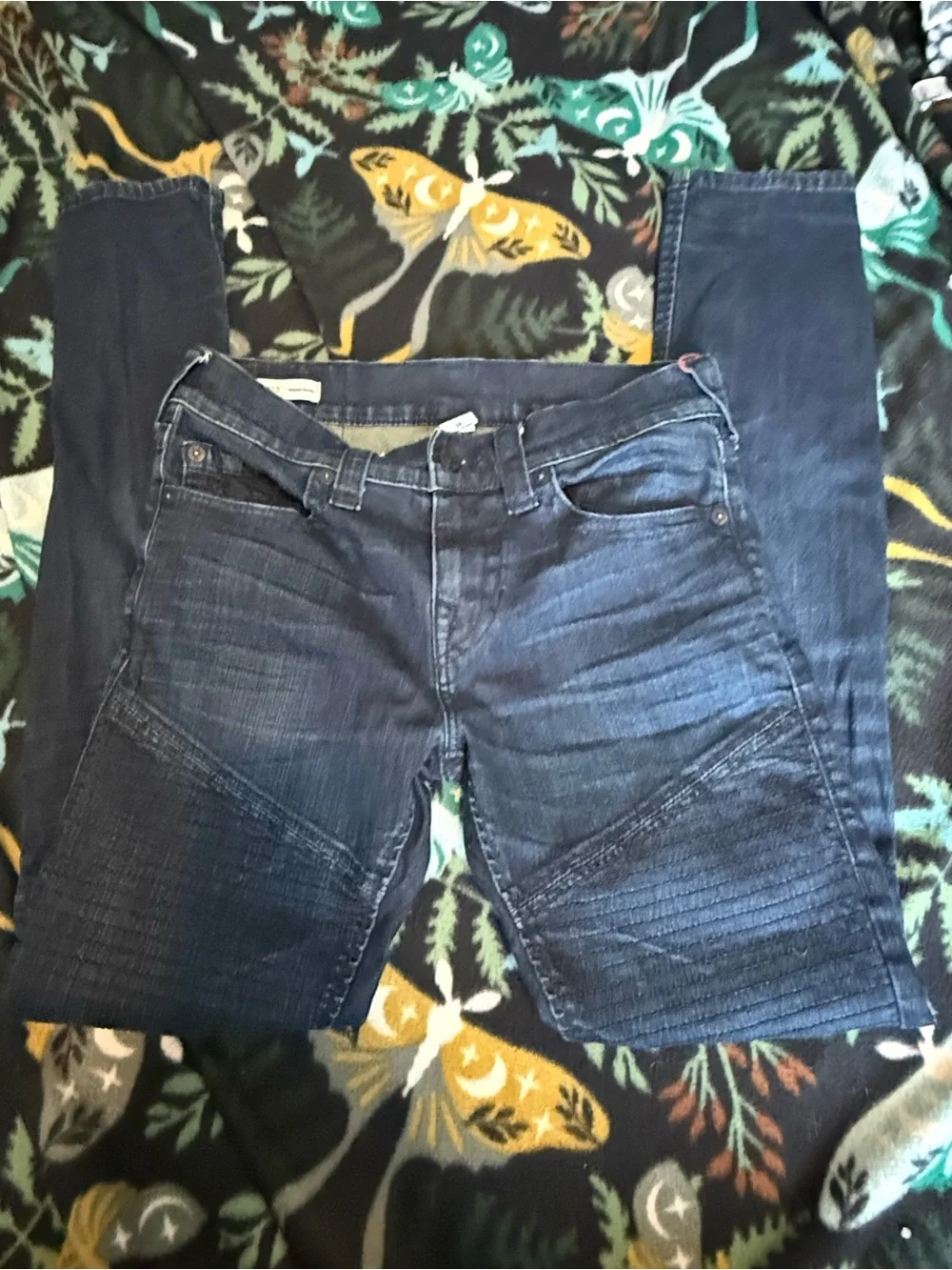 True Religion Rocco Relaxed Skinny Moto Jeans Dark Wash Size 29 NWOT